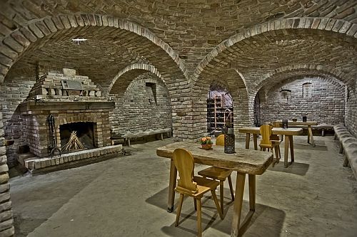 Wine cellar in Hotel Gastland M1 in Paty - 3-star hotel along the M1 highway