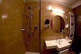 Cheap accommodation in Szekesfehervar in Mercure Hotel Magyar Kiraly - bathroom - hotel in the centre of Szekesfehervar