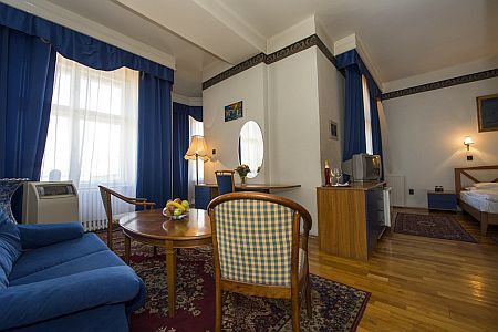 Grand Hotel Aranybika with discount offers including half board in Debrecen