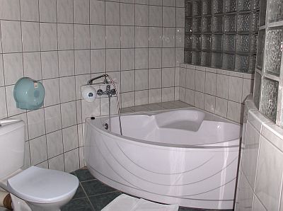 Bathroom in Hotel Millennium - accommodation in Tokaj
