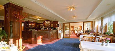 Restaurant in Veszprem - Villa Medici Hotel - 4-star hotel in Veszprem