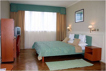 Alfa Art Hotel Budapest - hotel room at affordable rates