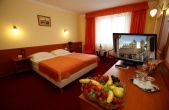 Hotel Korona Eger - available hotel room at affordable price in the centre of Eger