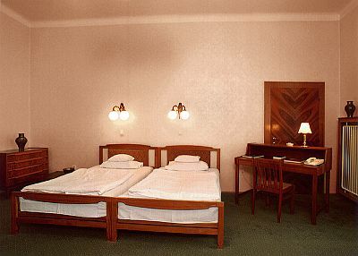 Hotel Gellert Budapest standard room - elegant and romantic hotel Budapest - Gellert