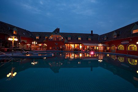 3 star thermal hotel Hungary - Erd Termal Hotel Liget