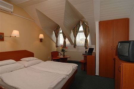 Discount double room in Wellness Hotel Flora Eger ***